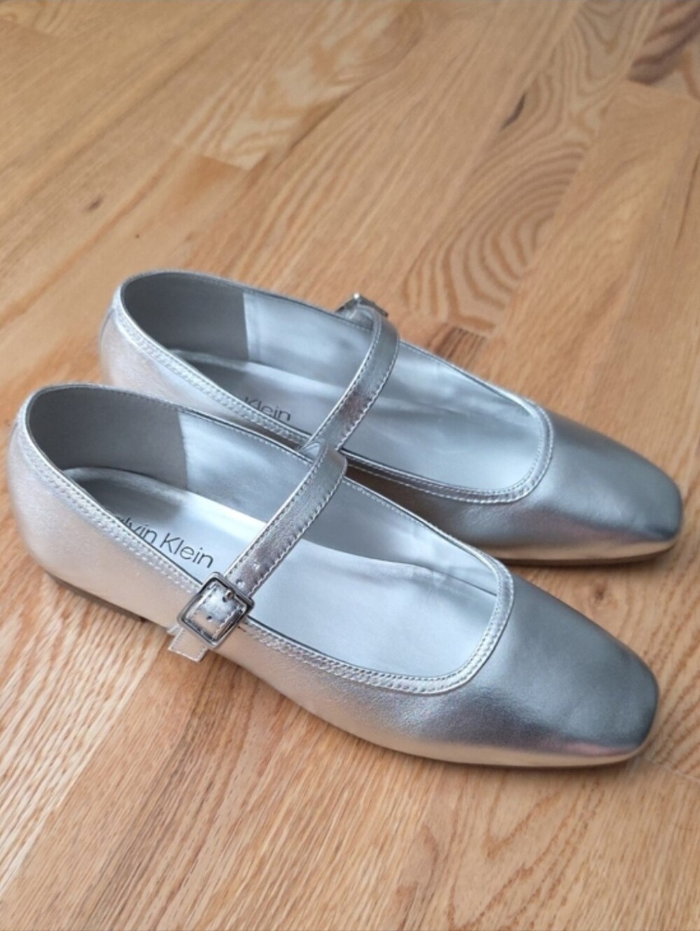 CALVIN KLEIN Silver Leather Greto Mary Jane Flats Size 6.5 M
